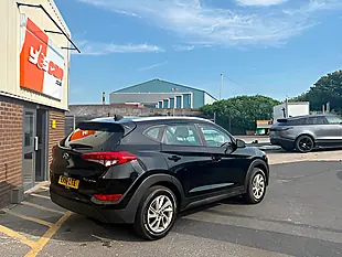 Used 2018 Hyundai Tucson Se Nav Black - Interior and Exterior details 9