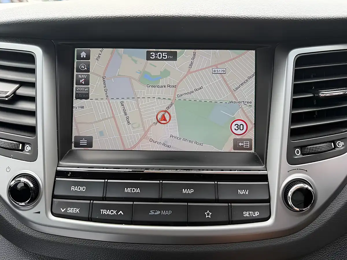 Used 2018 Hyundai Tucson Se Nav Black - Interior and Exterior details 14
