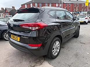Used 2018 Hyundai Tucson Se Nav Black - Interior and Exterior details 4