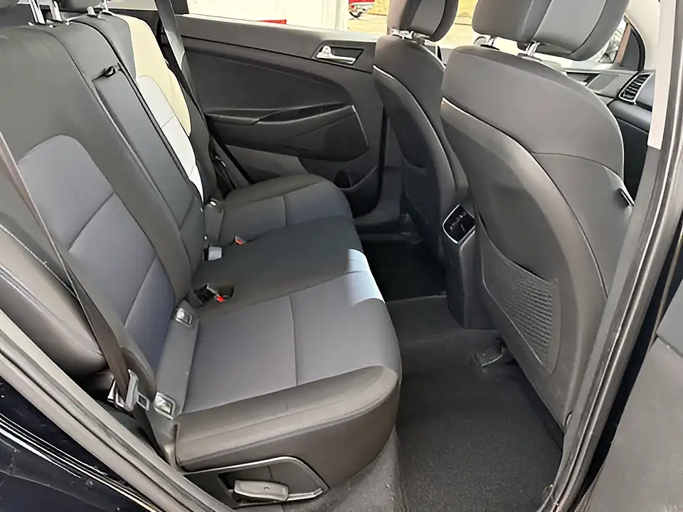 Used 2018 Hyundai Tucson Se Nav Black - Interior and Exterior details 13