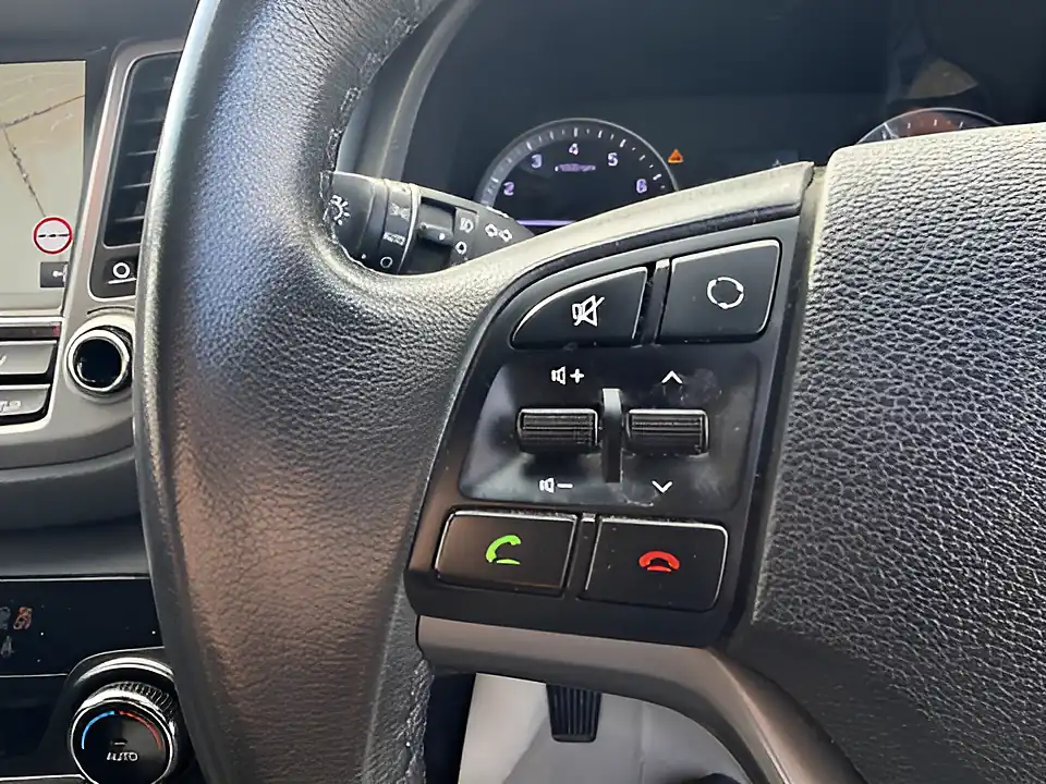 Used 2018 Hyundai Tucson Se Nav Black - Interior and Exterior details 18
