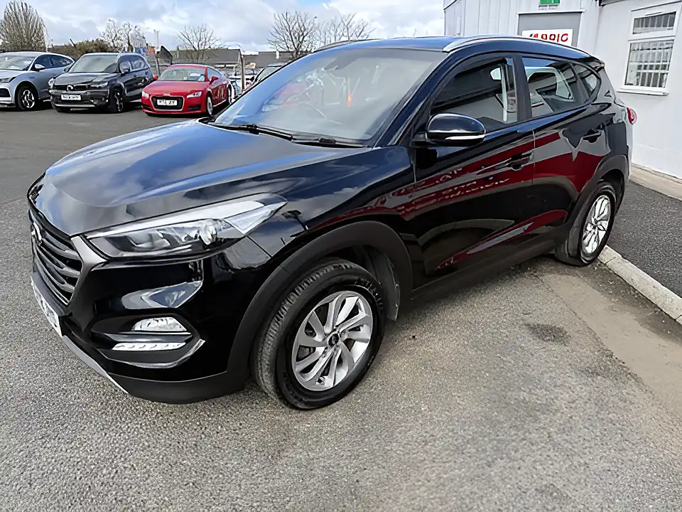 Used 2018 Hyundai Tucson Se Nav Black - Interior and Exterior details 3