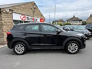 Used 2018 Hyundai Tucson Se Nav Blue Drive Black - Interior and Exterior details 6