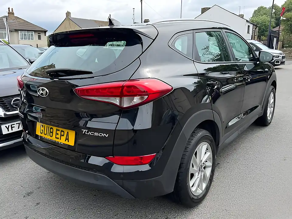 Used 2018 Hyundai Tucson Se Nav Blue Drive Black - Interior and Exterior details 7