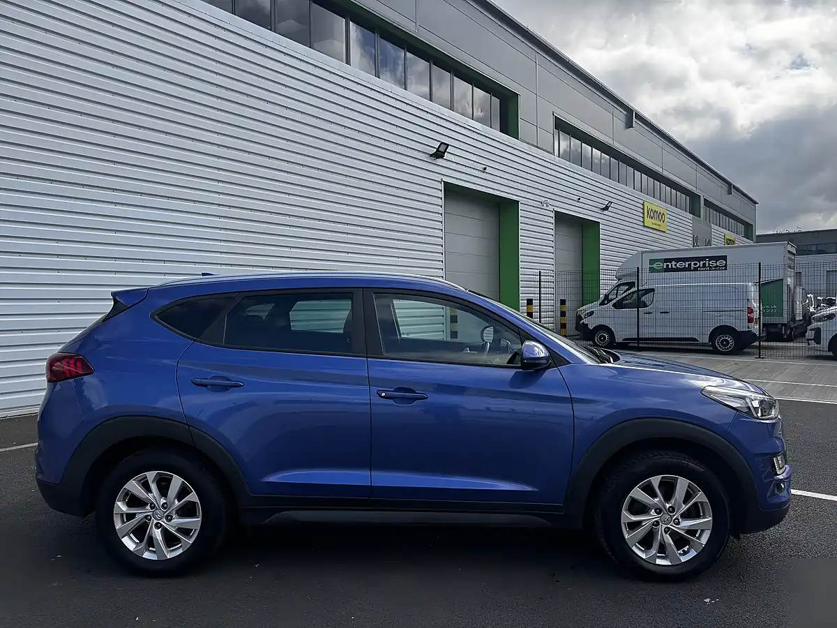 Used 2018 Hyundai Tucson Se Nav Blue - Interior and Exterior details 9