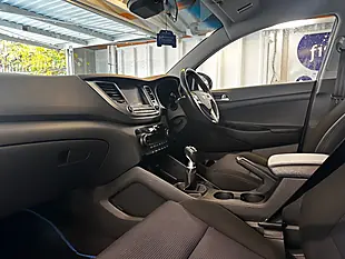 Used 2018 Hyundai Tucson Se Nav Blue - Interior and Exterior details 14