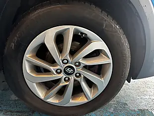 Used 2018 Hyundai Tucson Se Nav Blue - Interior and Exterior details 17