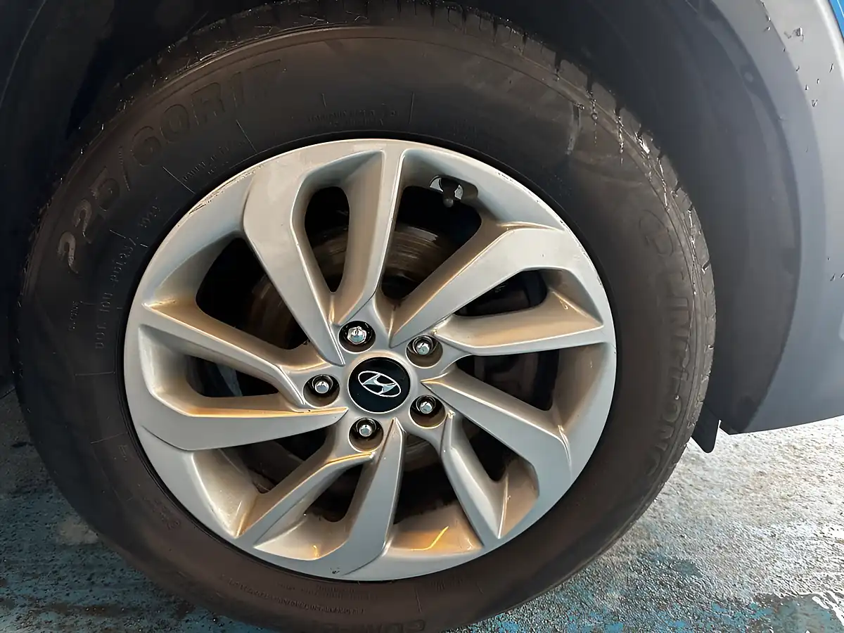 Used 2018 Hyundai Tucson Se Nav Blue - Interior and Exterior details 17