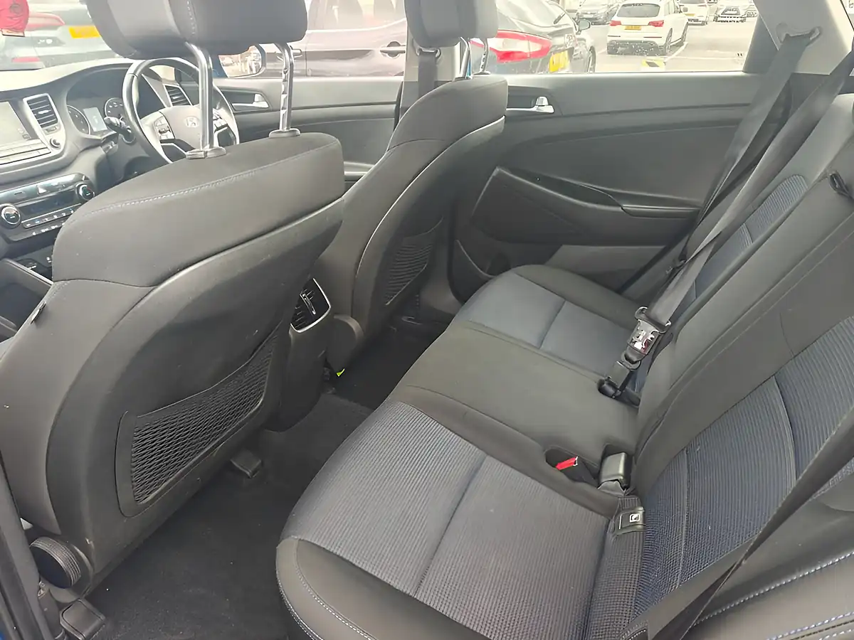 Used 2018 Hyundai Tucson Se Nav Blue - Interior and Exterior details 11