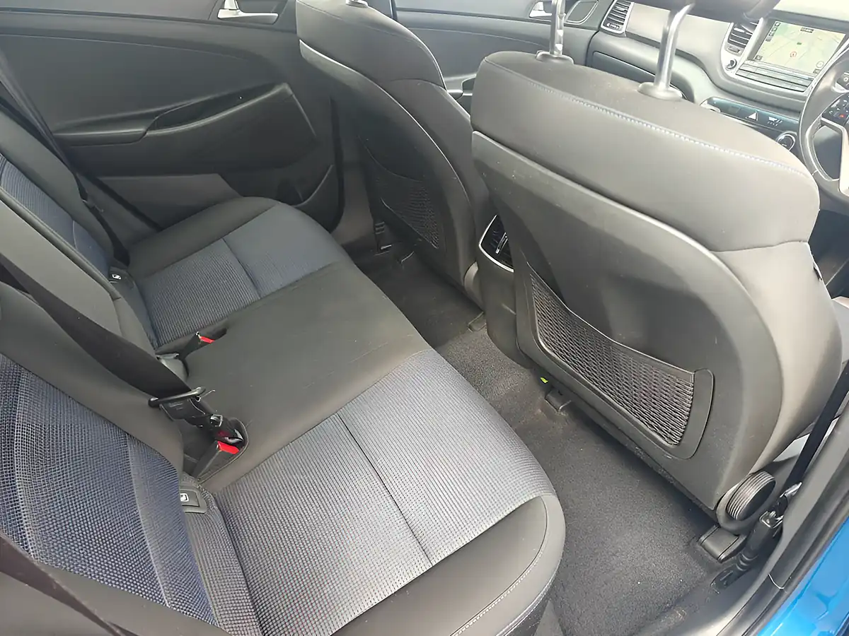 Used 2018 Hyundai Tucson Se Nav Blue - Interior and Exterior details 6