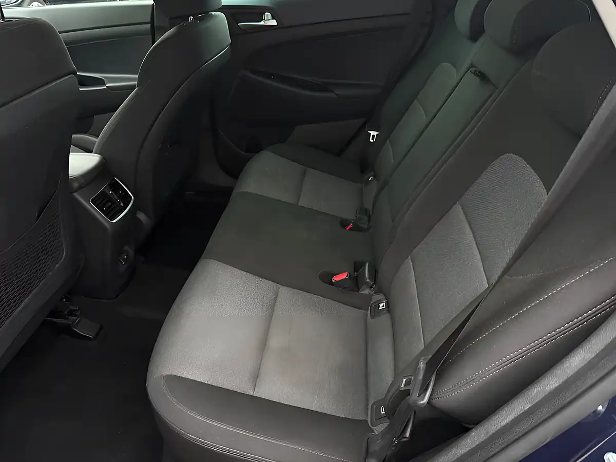 Used 2018 Hyundai Tucson Se Nav Blue - Interior and Exterior details 11