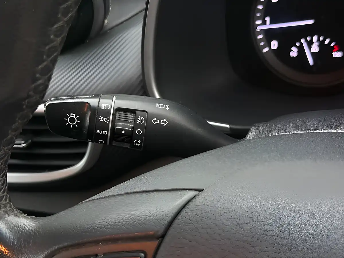 Used 2018 Hyundai Tucson Se Nav Blue - Interior and Exterior details 19