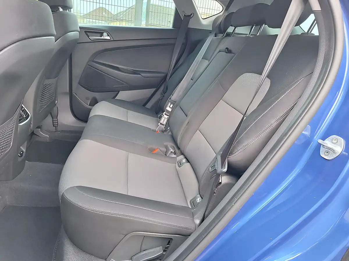 Used 2018 Hyundai Tucson Se Nav Blue - Interior and Exterior details 12