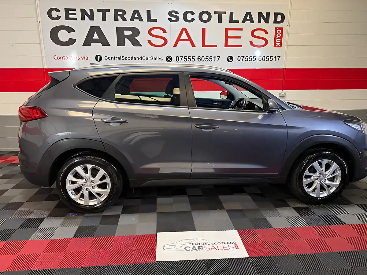 Used 2018 Hyundai Tucson Se Nav Grey - Interior and Exterior details 10