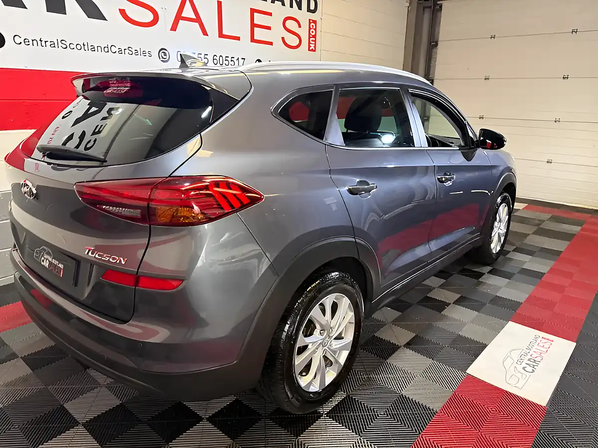 Used 2018 Hyundai Tucson Se Nav Grey - Interior and Exterior details 12