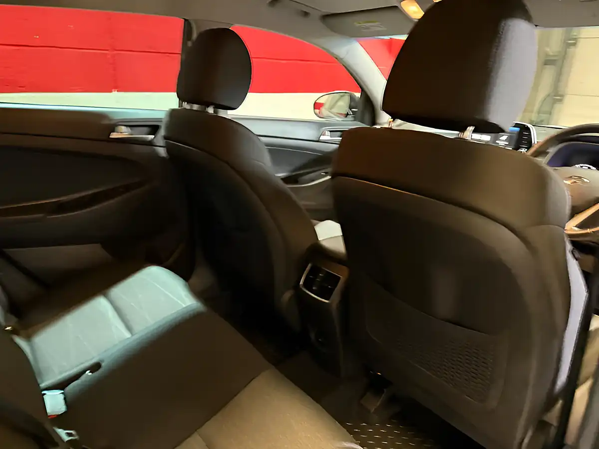 Used 2018 Hyundai Tucson Se Nav Grey - Interior and Exterior details 19