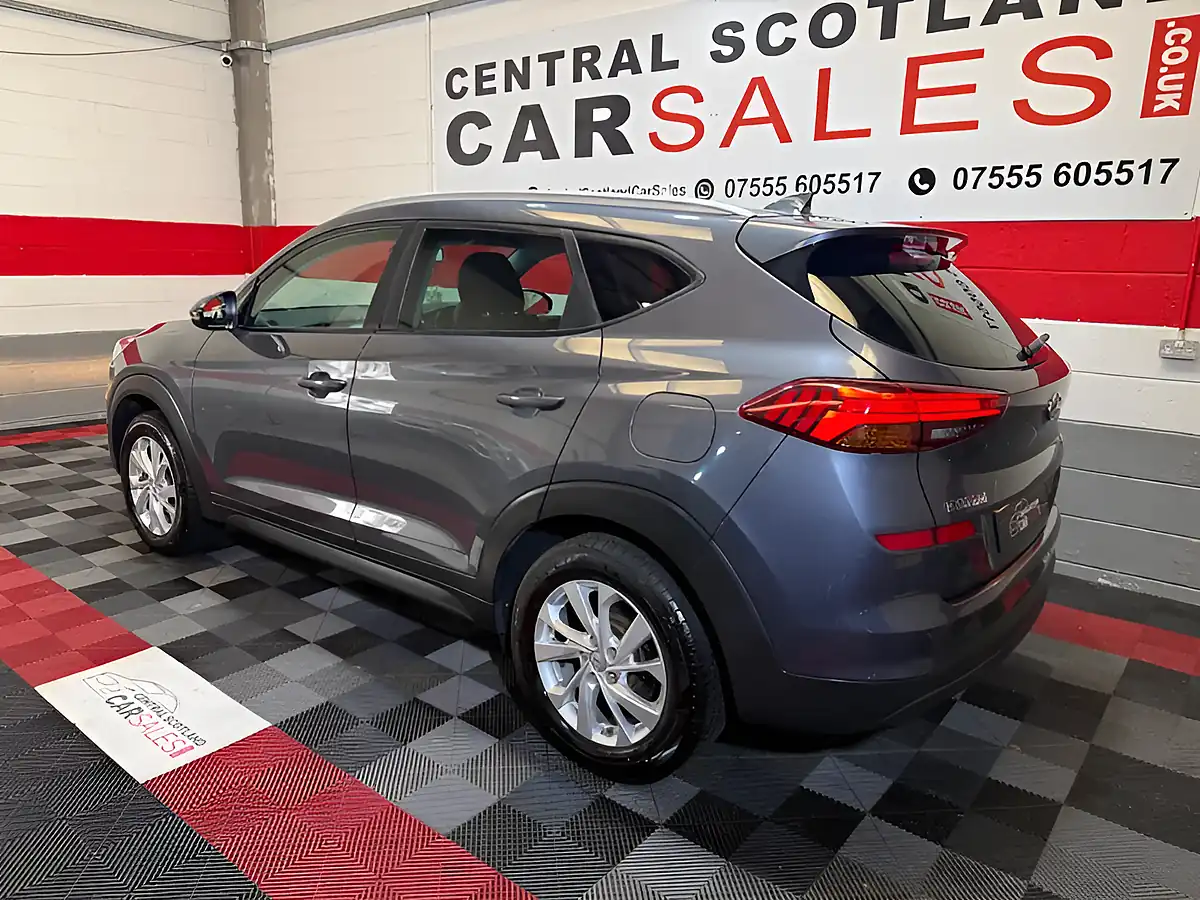 Used 2018 Hyundai Tucson Se Nav Grey - Interior and Exterior details 3