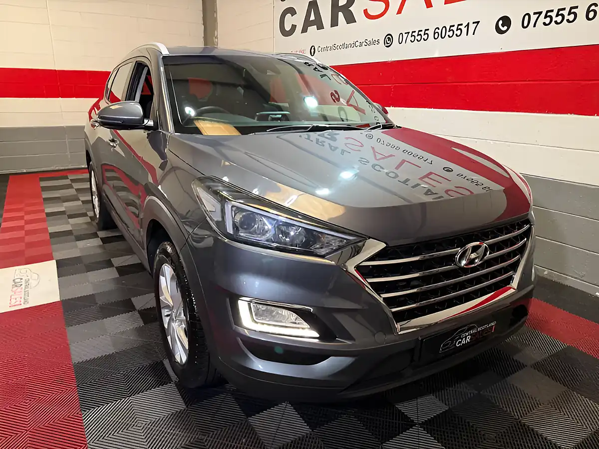 Used 2018 Hyundai Tucson Se Nav Grey - Interior and Exterior details 5