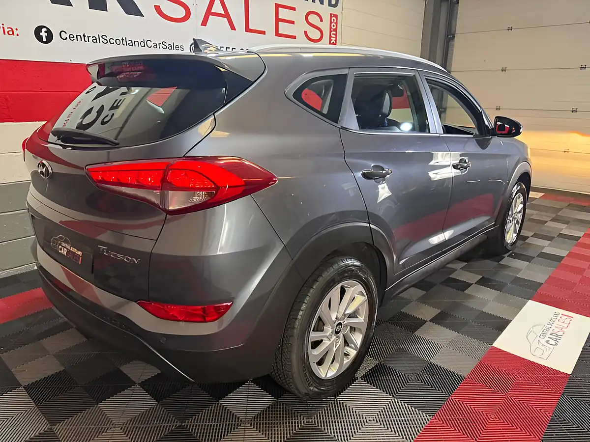 Used 2018 Hyundai Tucson Se Nav Grey - Interior and Exterior details 10