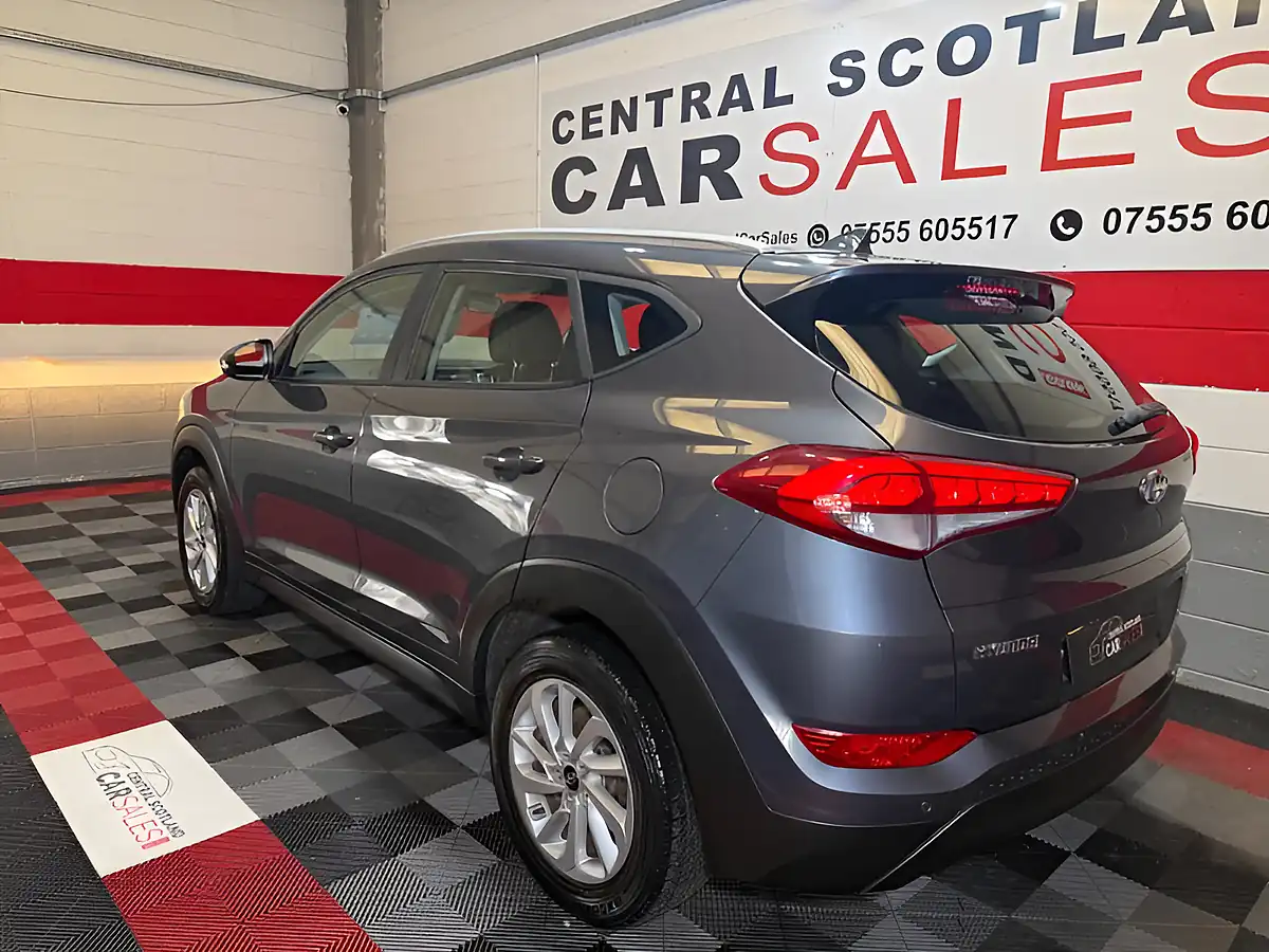 Used 2018 Hyundai Tucson Se Nav Grey - Interior and Exterior details 3