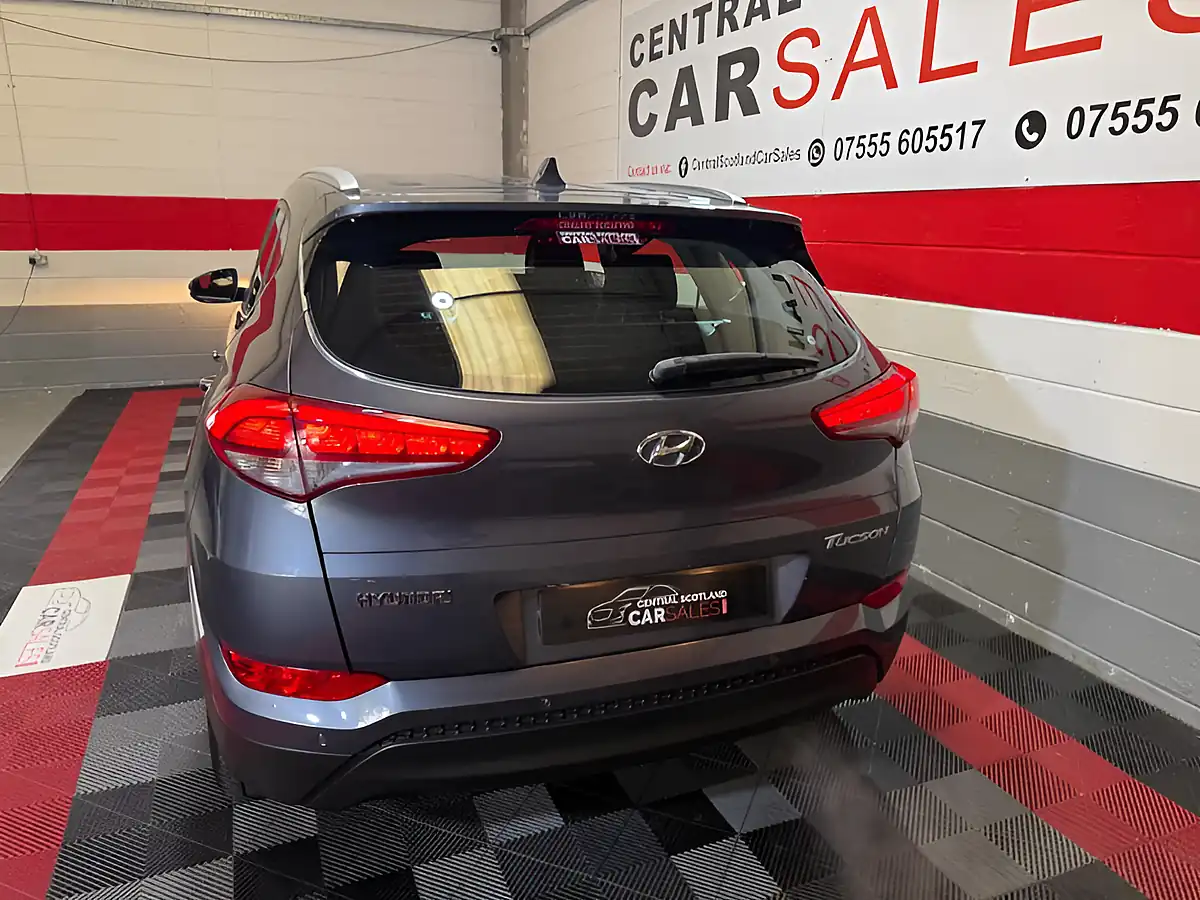 Used 2018 Hyundai Tucson Se Nav Grey - Interior and Exterior details 8