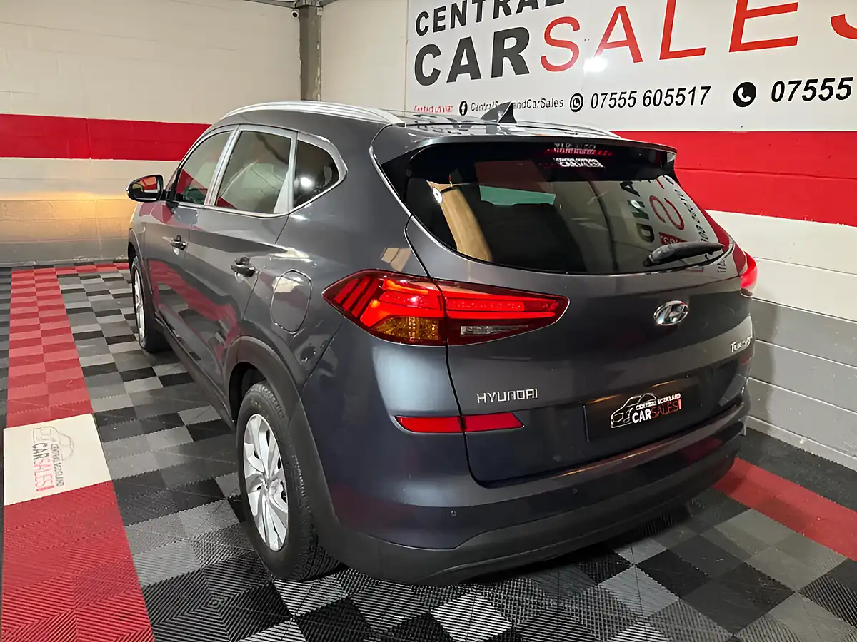 Used 2018 Hyundai Tucson Se Nav Grey - Interior and Exterior details 3