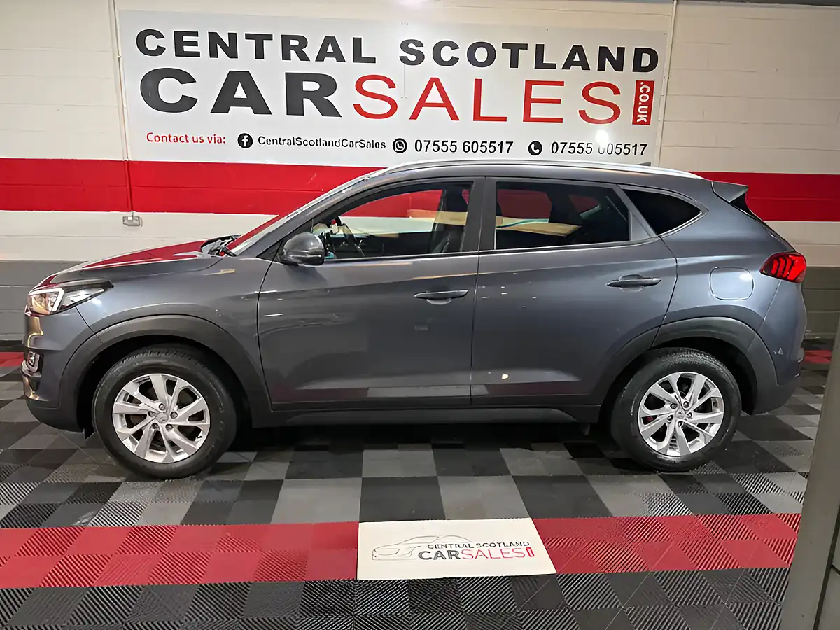 Used 2018 Hyundai Tucson Se Nav Grey - Interior and Exterior details 4