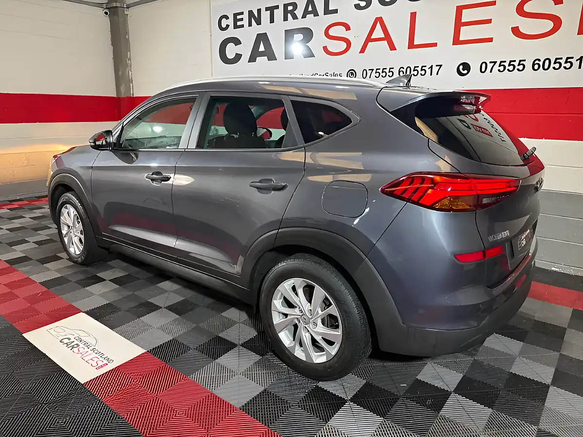 Used 2018 Hyundai Tucson Se Nav Grey - Interior and Exterior details 9