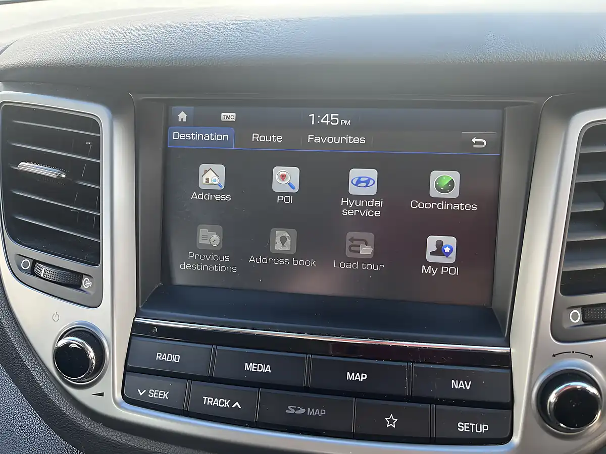 Used 2018 Hyundai Tucson Se Nav Micron Grey - Interior and Exterior details 11