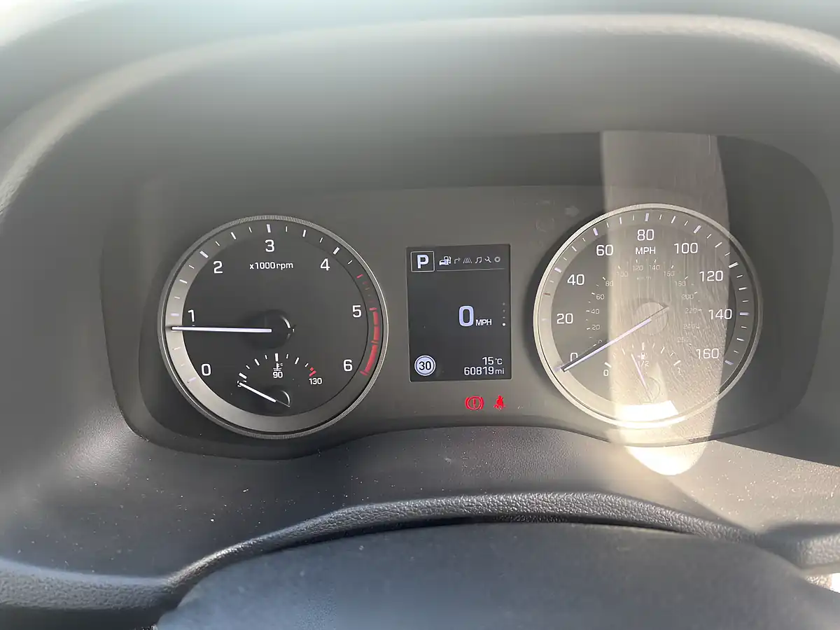 Used 2018 Hyundai Tucson Se Nav Micron Grey - Interior and Exterior details 15