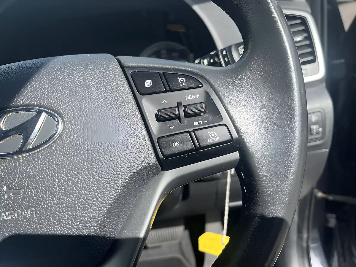 Used 2018 Hyundai Tucson Se Nav Micron Grey - Interior and Exterior details 17