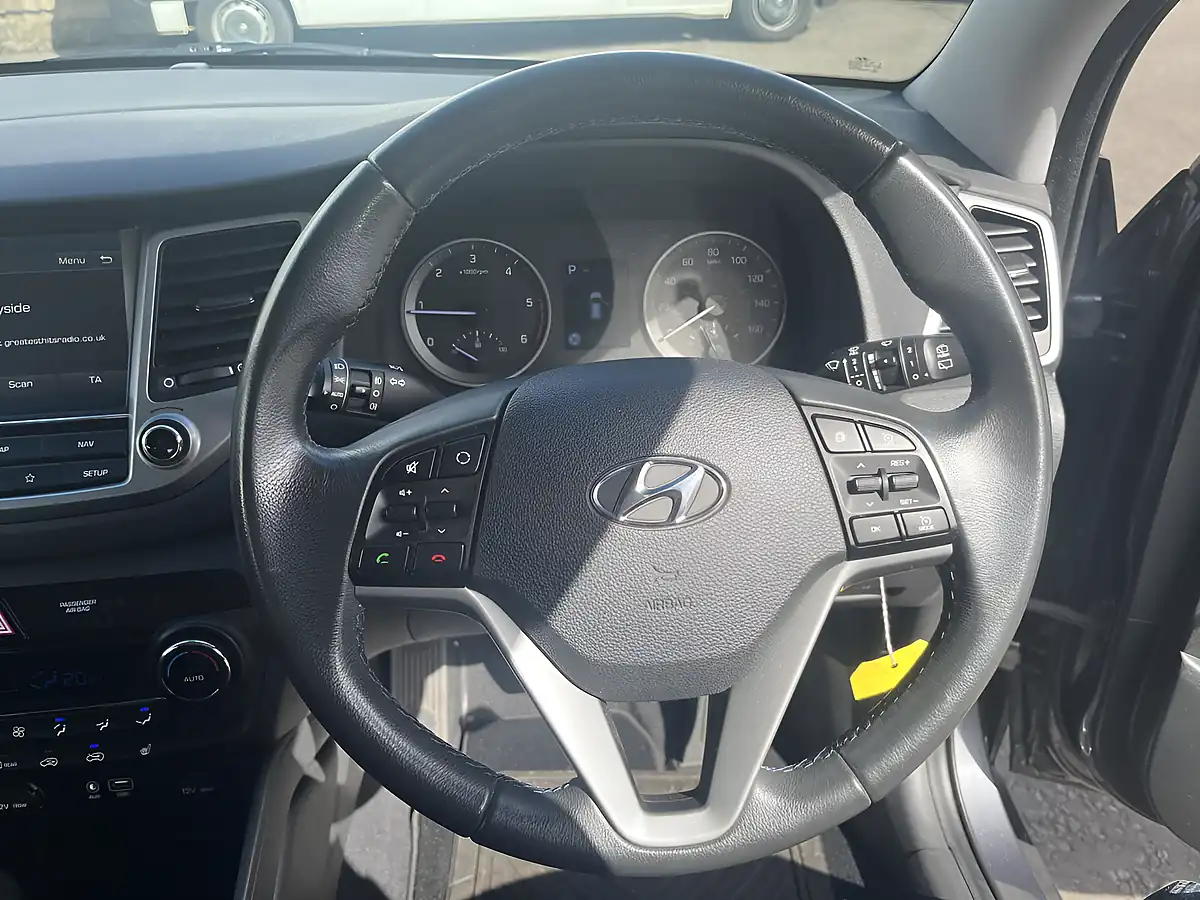 Used 2018 Hyundai Tucson Se Nav Micron Grey - Interior and Exterior details 18