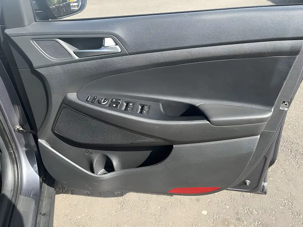 Used 2018 Hyundai Tucson Se Nav Micron Grey - Interior and Exterior details 20
