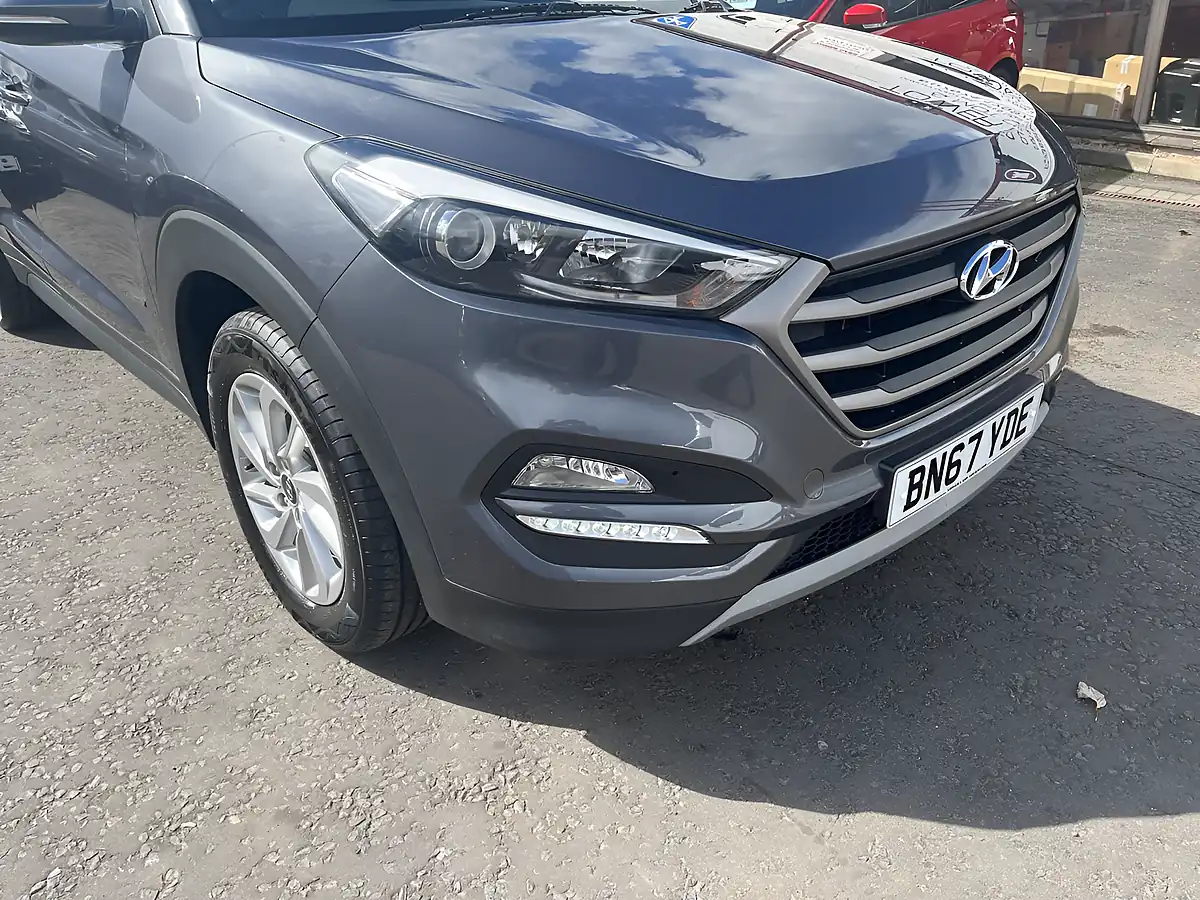 Used 2018 Hyundai Tucson Se Nav Micron Grey - Interior and Exterior details 4