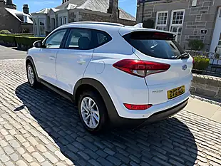 Used 2018 Hyundai Tucson Se Nav Polar White - Interior and Exterior details 15