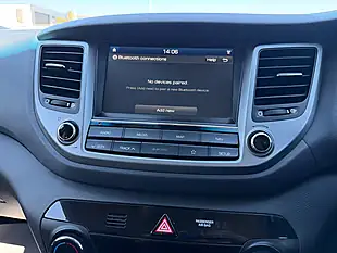 Used 2018 Hyundai Tucson Se Nav Polar White - Interior and Exterior details 18