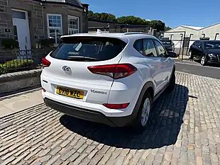 Used 2018 Hyundai Tucson Se Nav Polar White - Interior and Exterior details 5