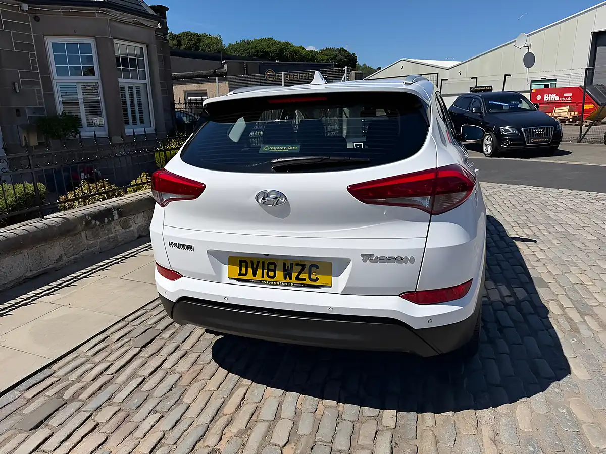 Used 2018 Hyundai Tucson Se Nav Polar White - Interior and Exterior details 7