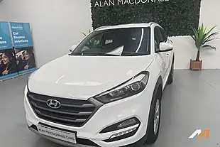 Used 2018 Hyundai Tucson Se Nav Polar White - Interior and Exterior details 10