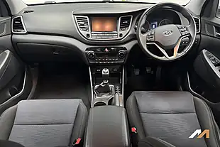 Used 2018 Hyundai Tucson Se Nav Polar White - Interior and Exterior details 3