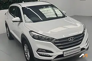 Used 2018 Hyundai Tucson Se Nav Polar White - Interior and Exterior details 9