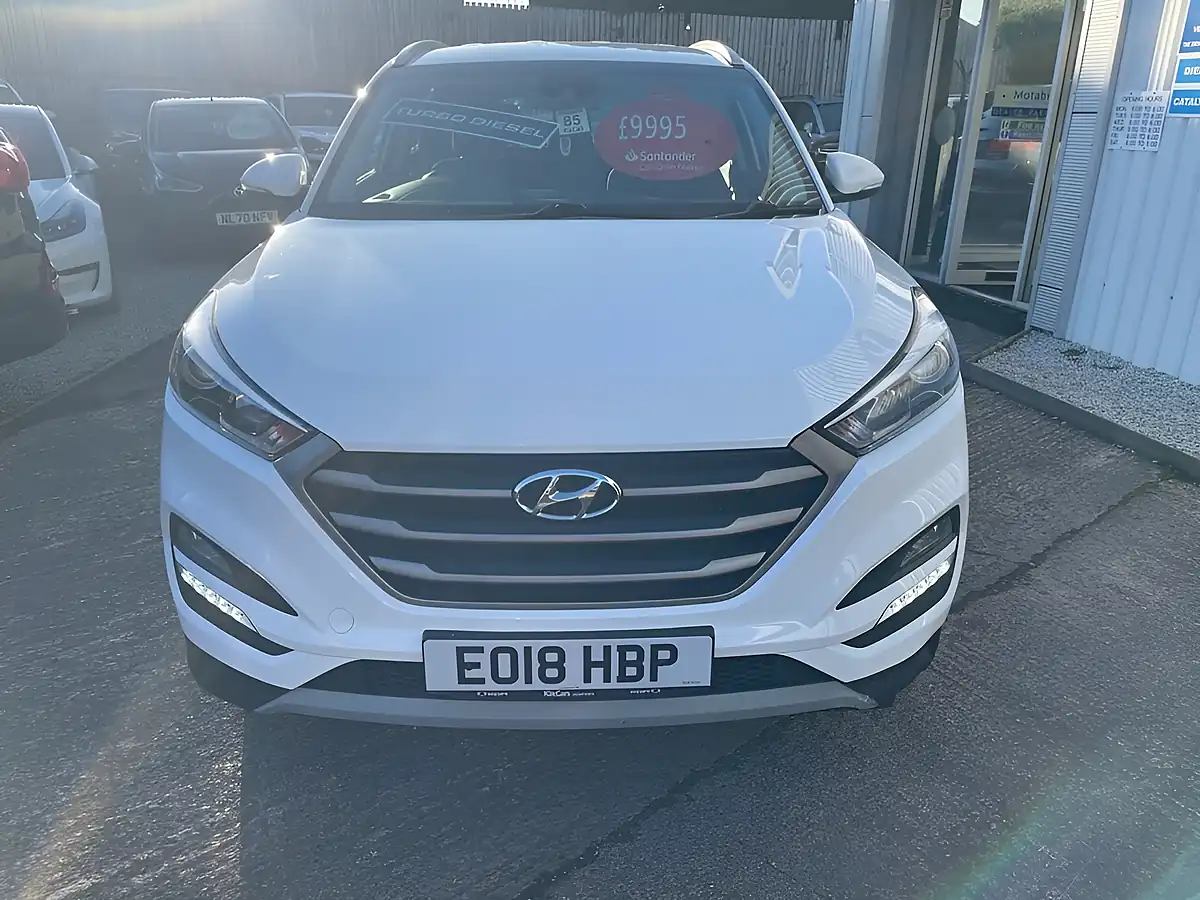 Used 2018 Hyundai Tucson Se Nav Polar White - Interior and Exterior details 2