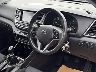 Used 2018 Hyundai Tucson Se Nav Red - Interior and Exterior details 14