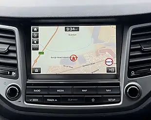 Used 2018 Hyundai Tucson Se Nav Red - Interior and Exterior details 17