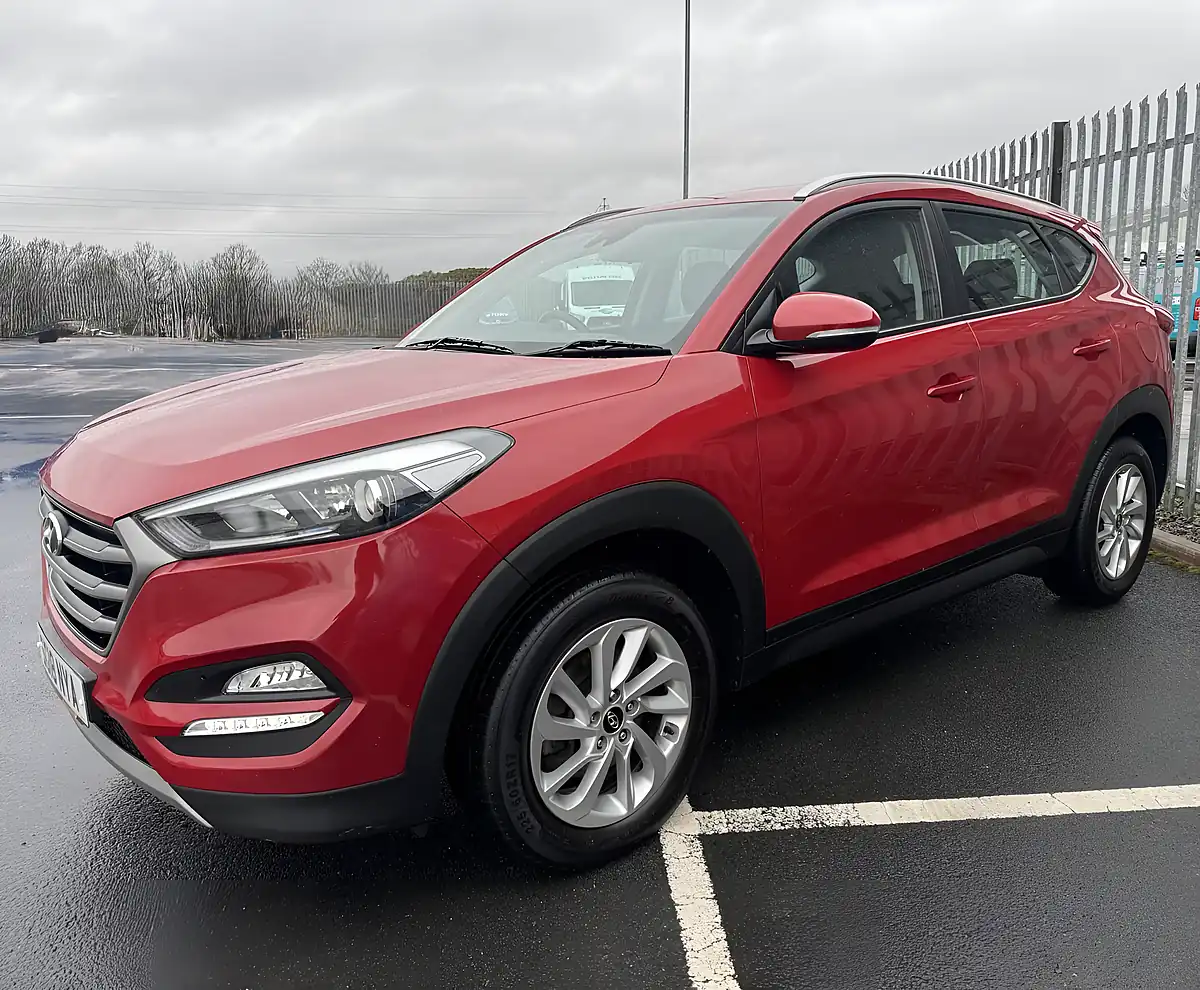 Used 2018 Hyundai Tucson Se Nav Red - Interior and Exterior details 2