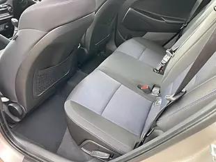 Used 2018 Hyundai Tucson Se Nav White - Interior and Exterior details 8