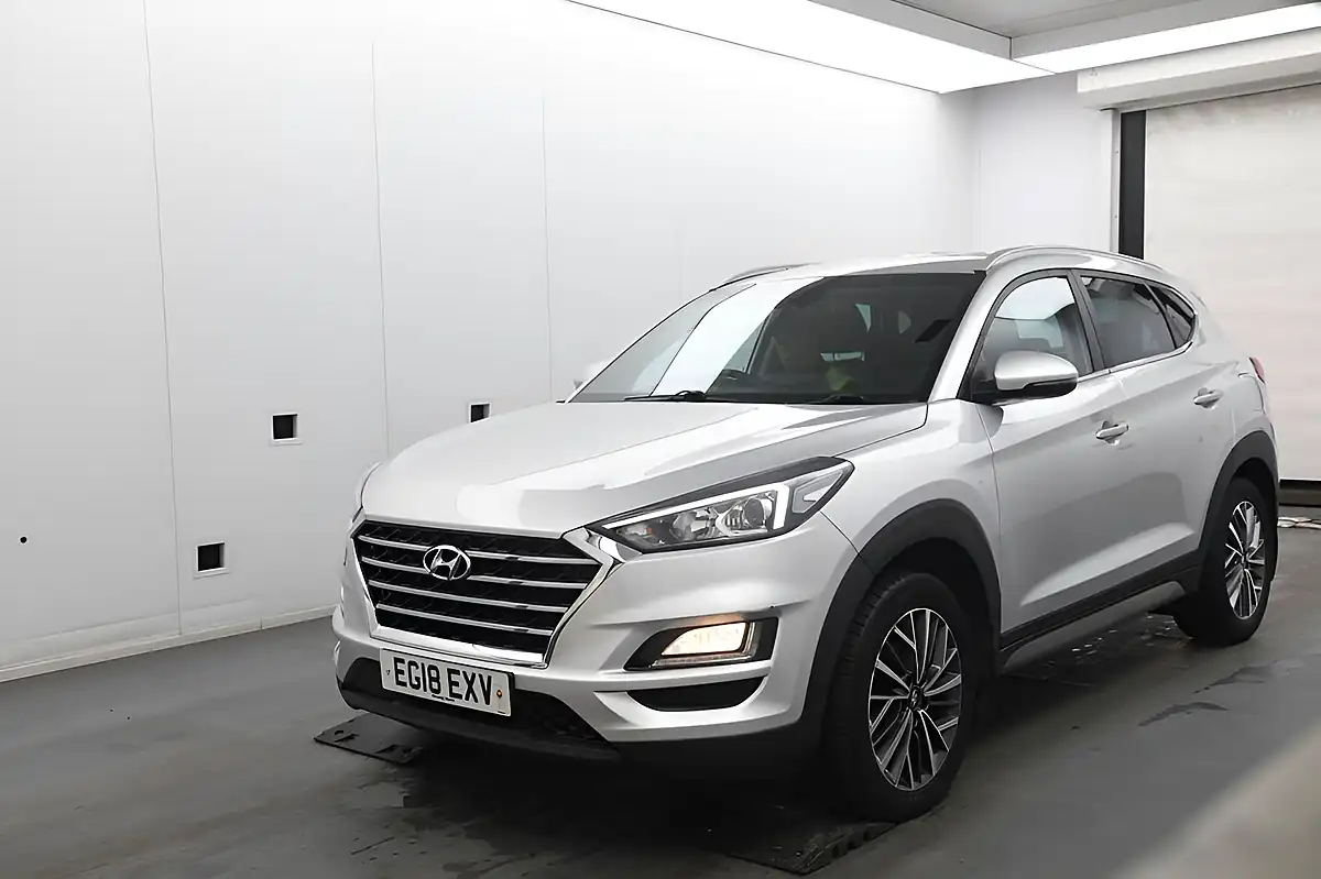Used 2018 Hyundai Tucson Silver - Interior and Exterior details 2