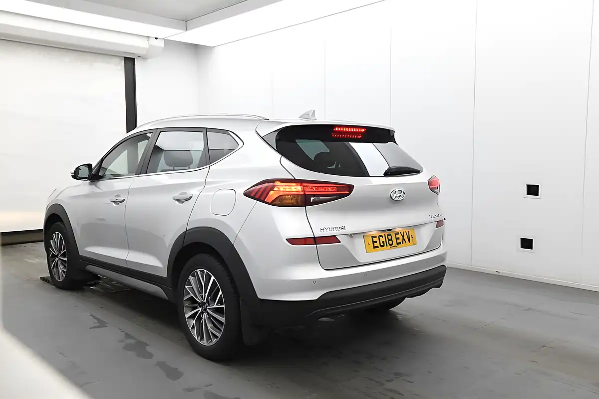 Used 2018 Hyundai Tucson Silver - Interior and Exterior details 5