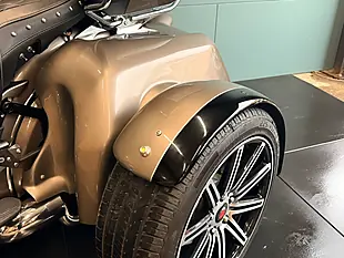 Used 2018 Indian Roadmaster Tourer Bronze - Interior and Exterior details 15