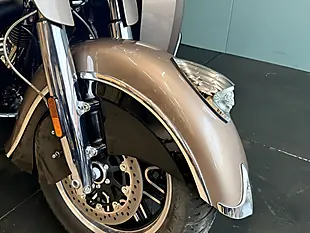 Used 2018 Indian Roadmaster Tourer Bronze - Interior and Exterior details 6